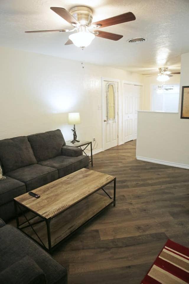 3Bedroom Home Near Fort Sill Lawton Bagian luar foto
